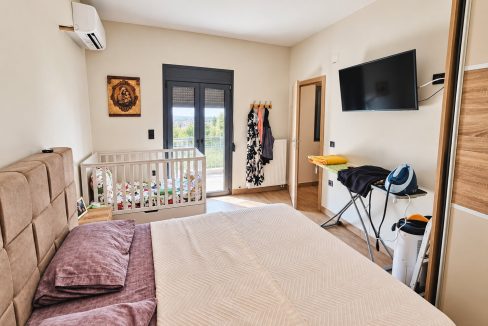 First floor - master bedroom