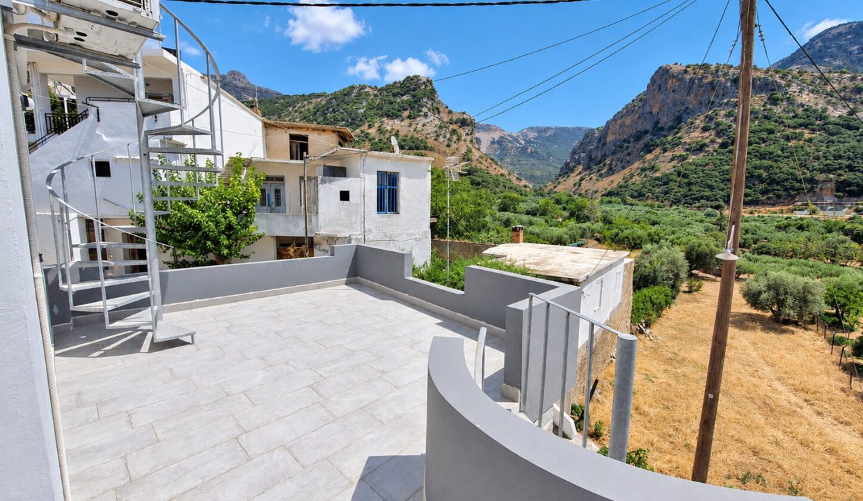 First floor - balcony / terrace