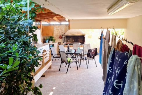 Level 1 - side yard