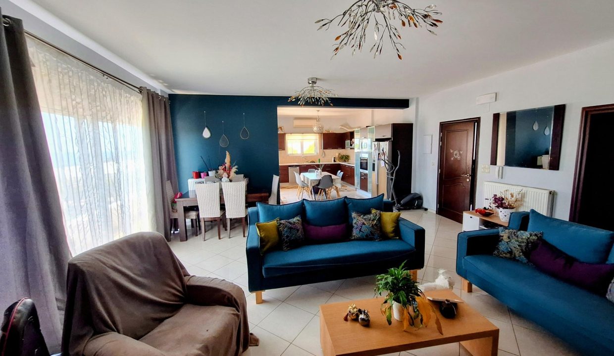 Level 2 - open-plan kitchen, dining and living area
