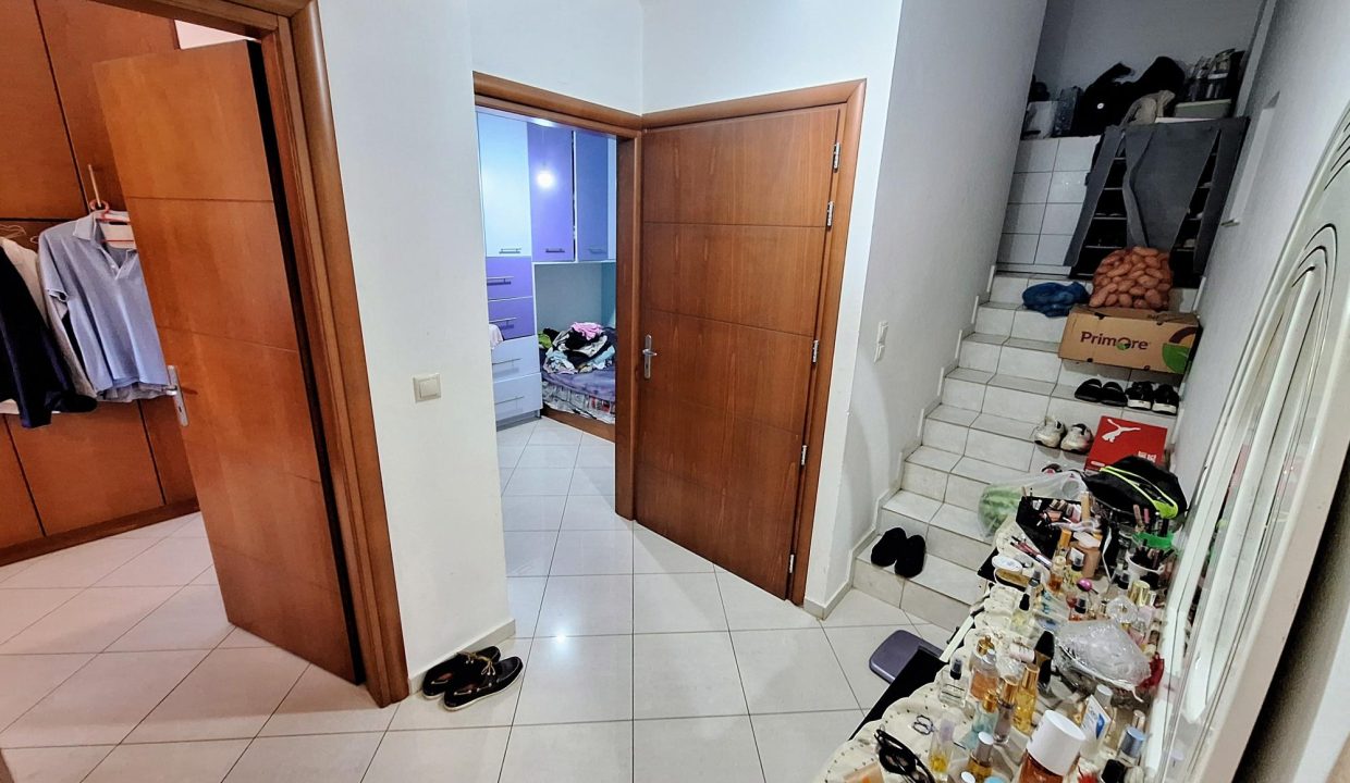 Level 1 - hallway