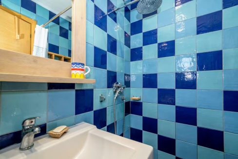 First floor / attic - bathroom