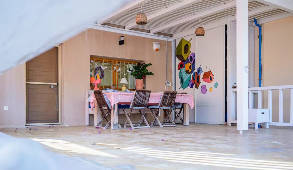 Outdoor dining area