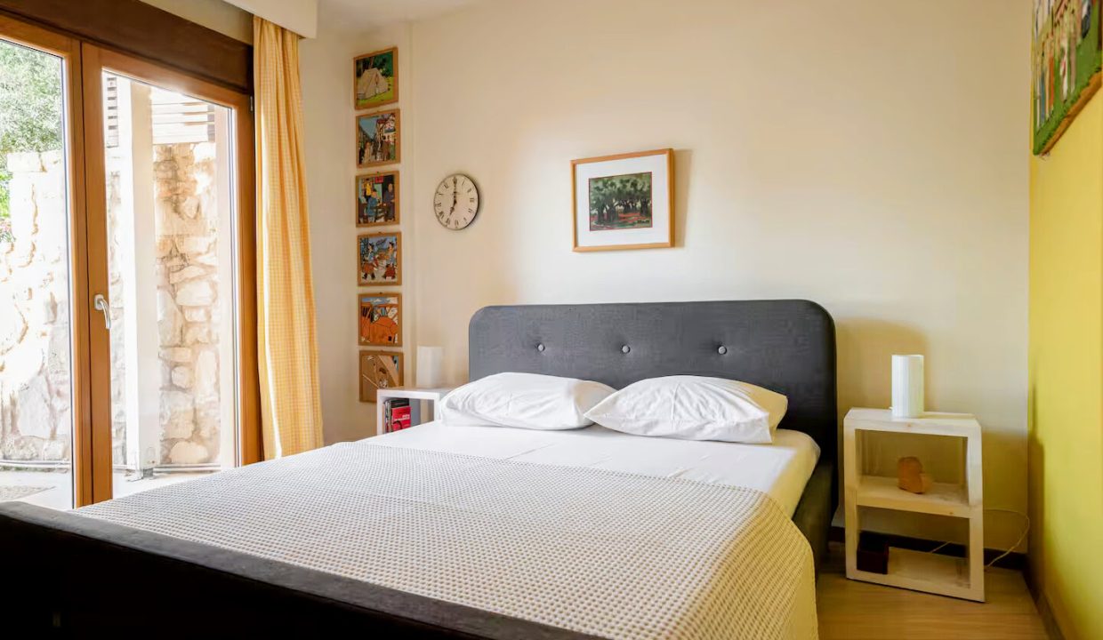 Lower ground floor - bedroom 3