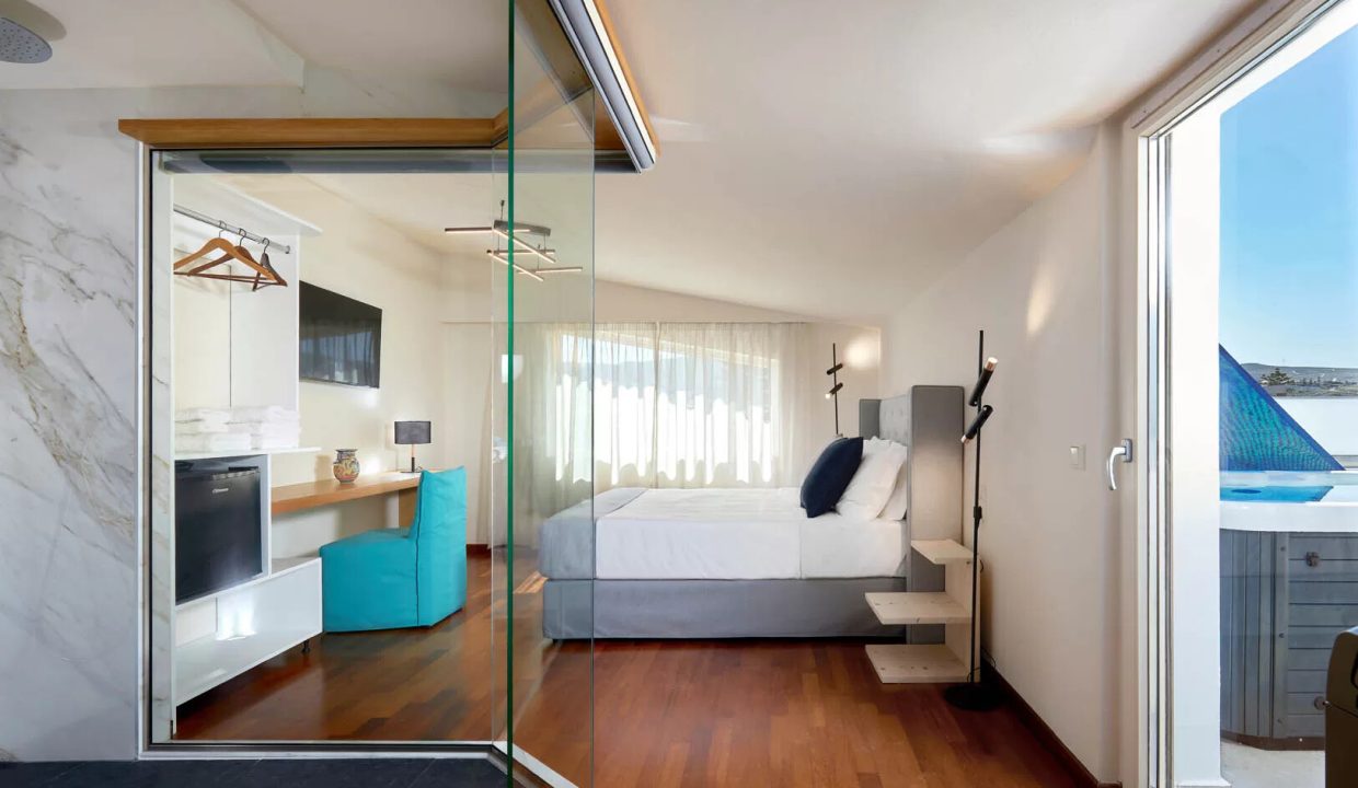 HKH-H1 Red Sky suite (3)
