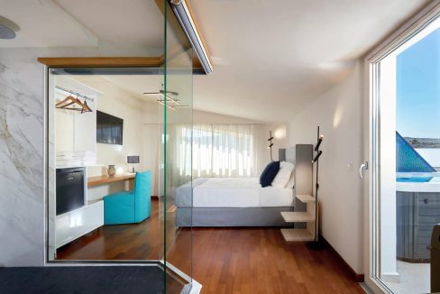 HKH-H1 Red Sky suite (3)