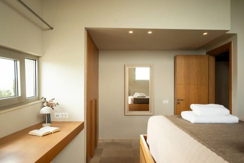 HA-H1 1st floor, bedroom 1 (3)