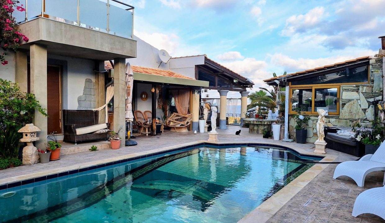 Ground floor - pool area