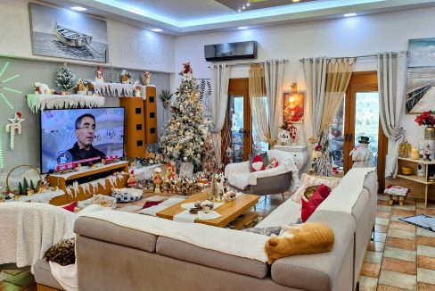 Main house - upper ground floor apartment