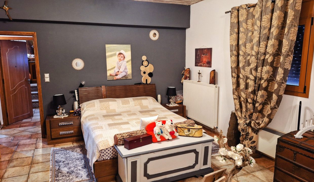 Main house - upper ground floor apartment