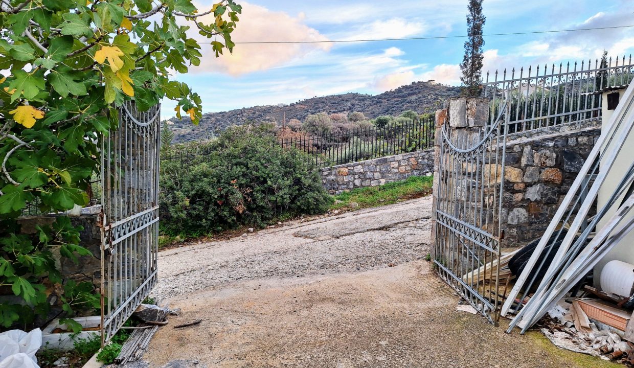 Guest house - road access