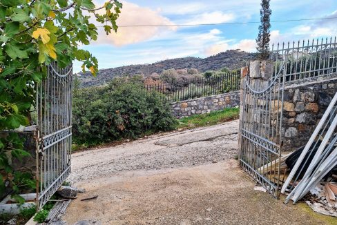 Guest house - road access