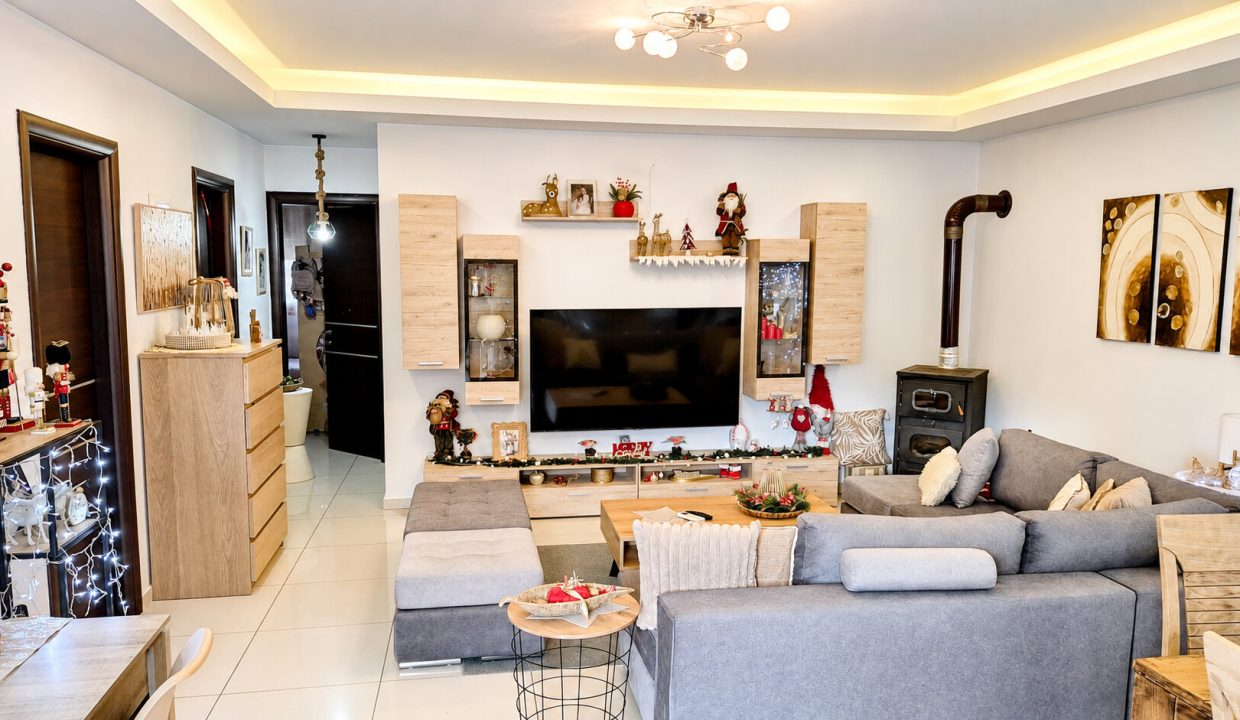 Main house - first floor apartment