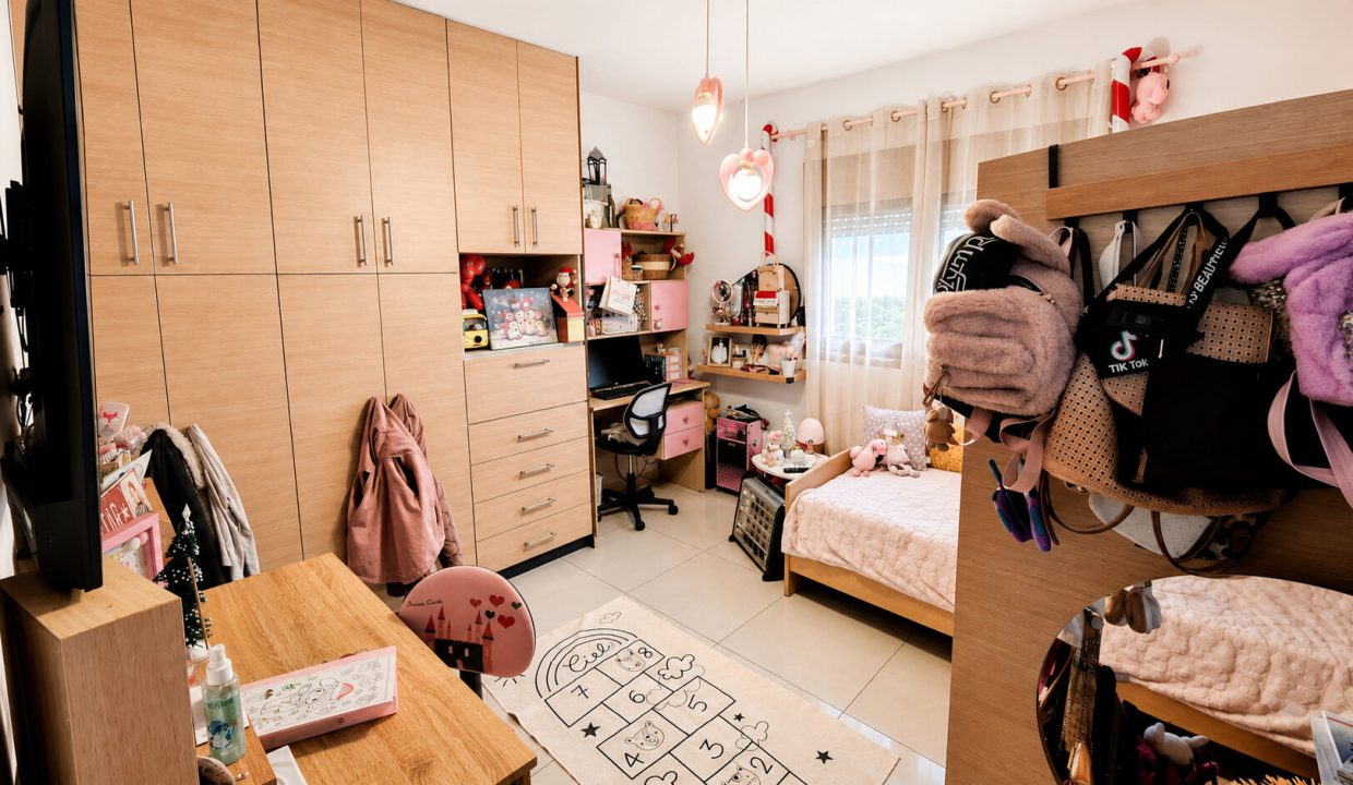 Main house - first floor apartment