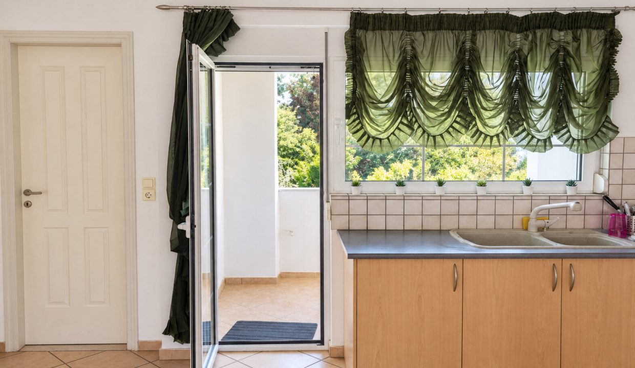 1st floor - kitchen