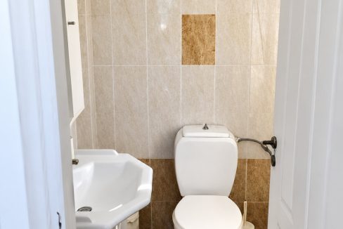 Top floor - bathroom